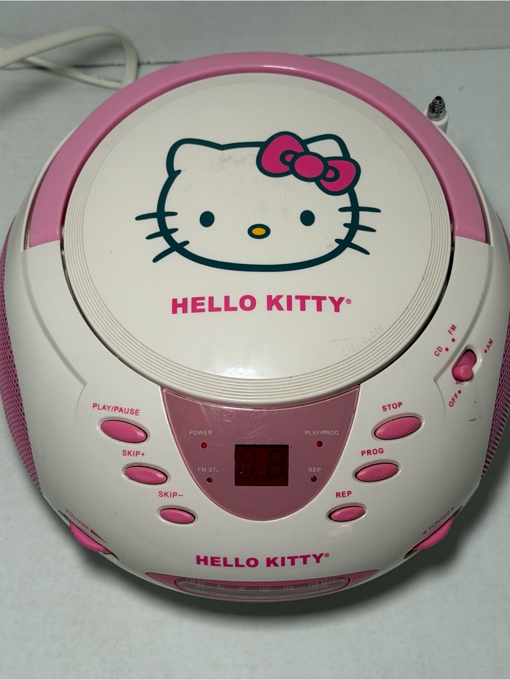2012 Hello Kitty Stereo Boombox CD Player AM/FM Radio WORKS! Model KT2024A